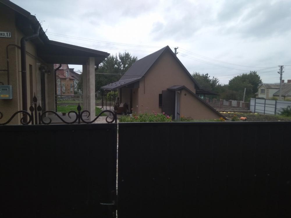 Це місце, на якому колись була могила Діонісія Міклера