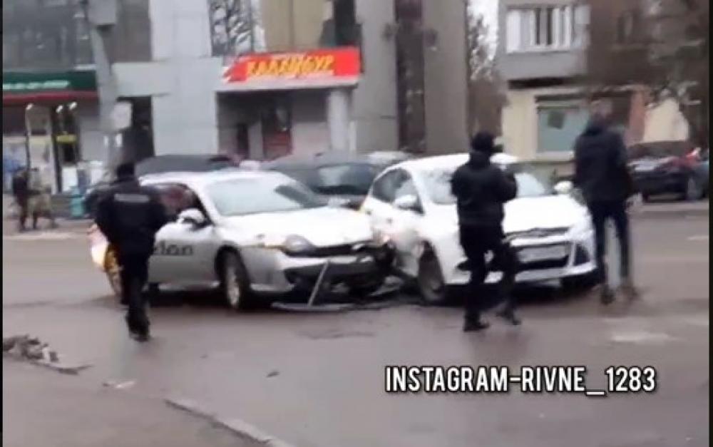 Скріншот з відео