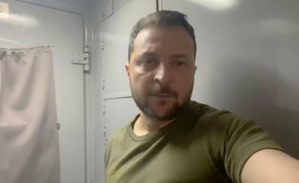 скріншот з відео