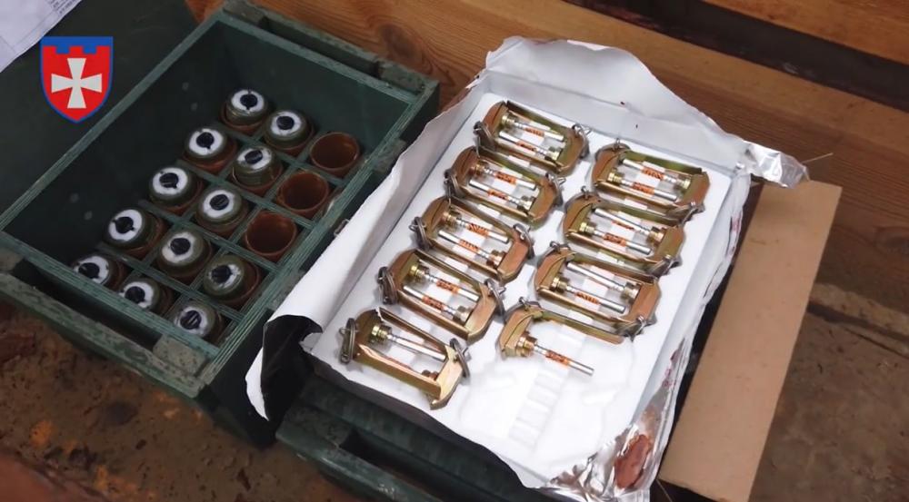 скріншот з відео