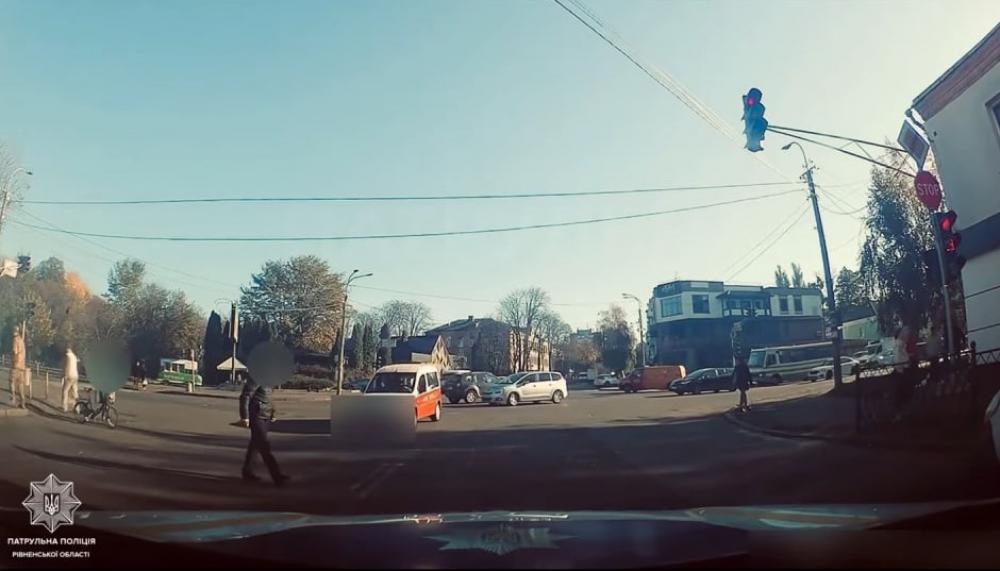 скріншот з відео