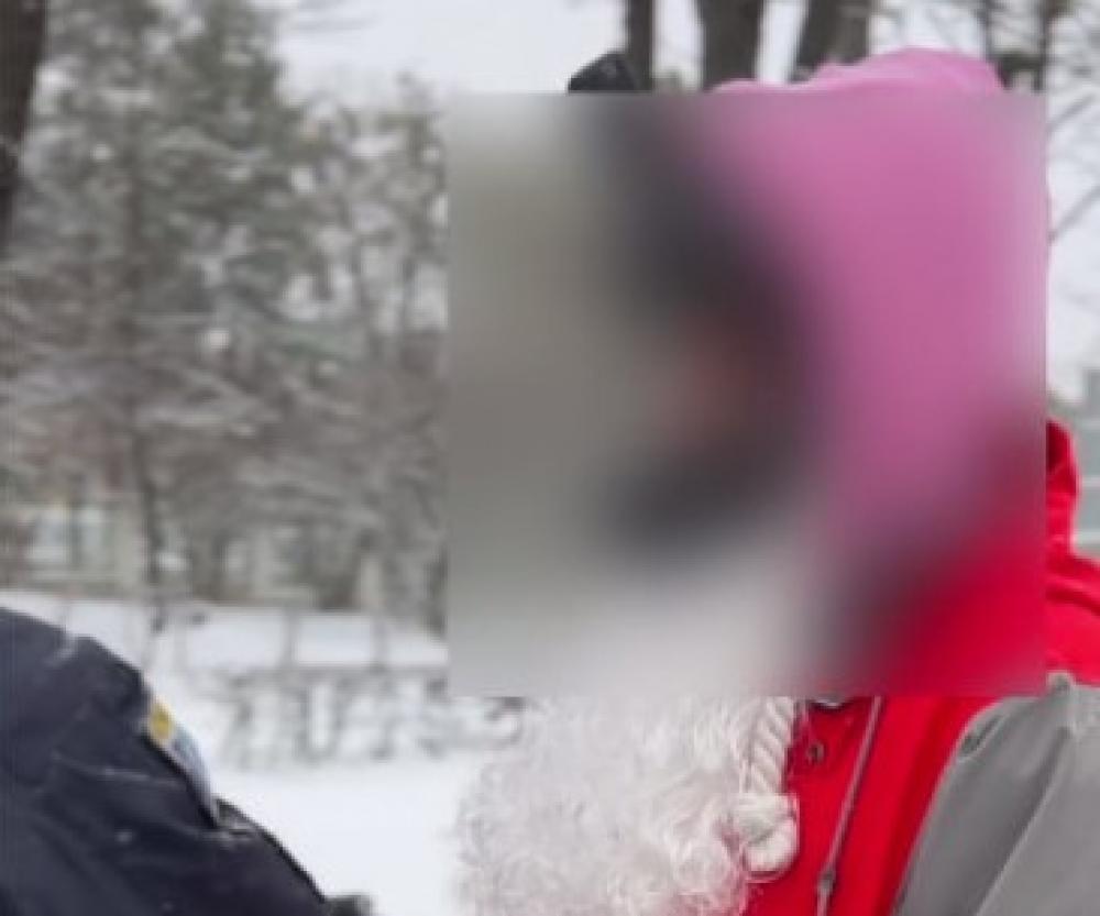 скріншот з відео