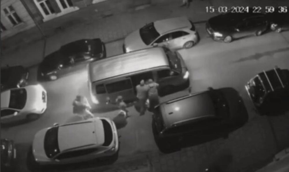 скріншот з відео