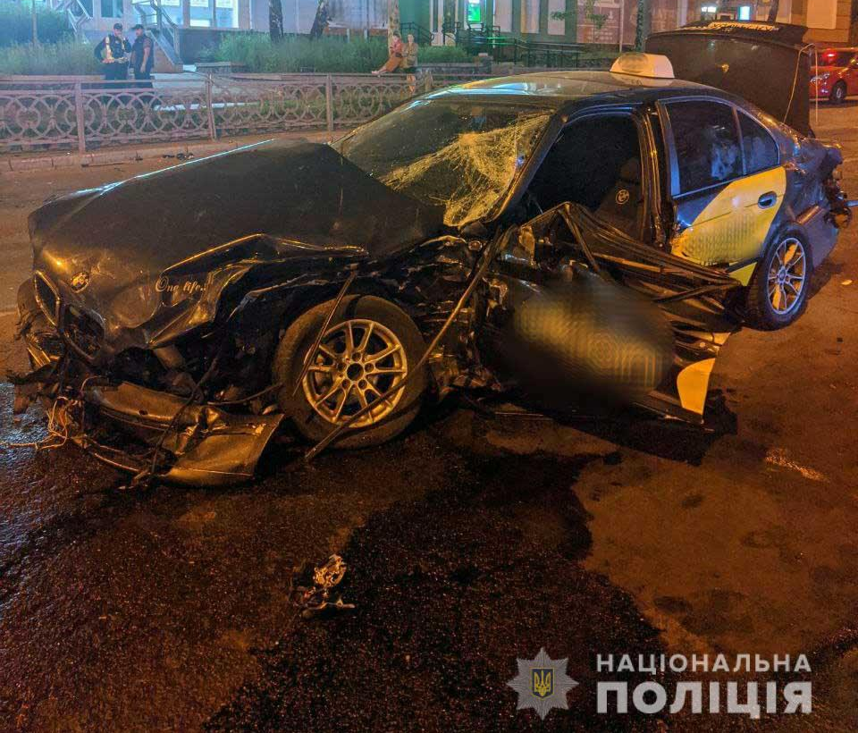 Чому тікав – не пам’ятає: винуватець ДТП на “Чайці” у Рівному сам здався поліції Чому тікав – не пам’ятає: винуватець ДТП на “Чайці” у Рівному сам здався поліції